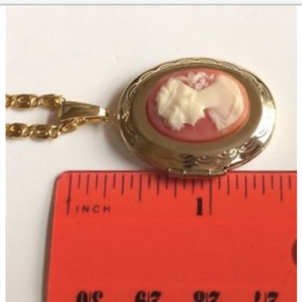 Gold Cameo Necklace Locket Plus Size 24" X-Long - Picture 8 of 8